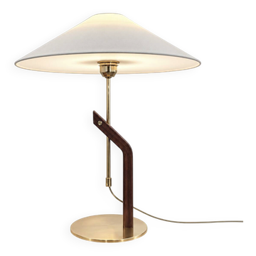 Hockey Lamp for Lyktan by Lars Bessfelt