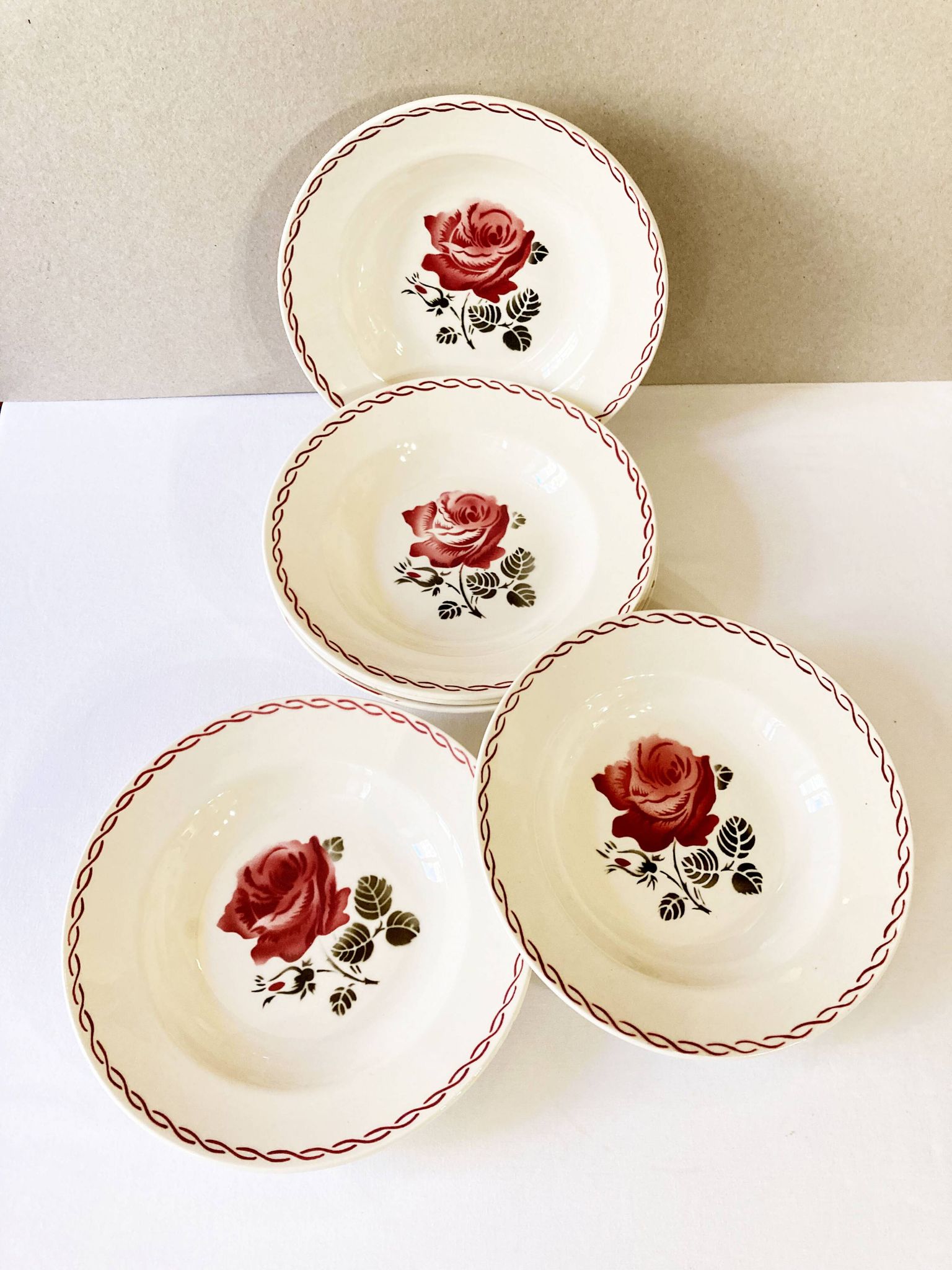 Assiettes creuses, modèle Germaine, Badonviller