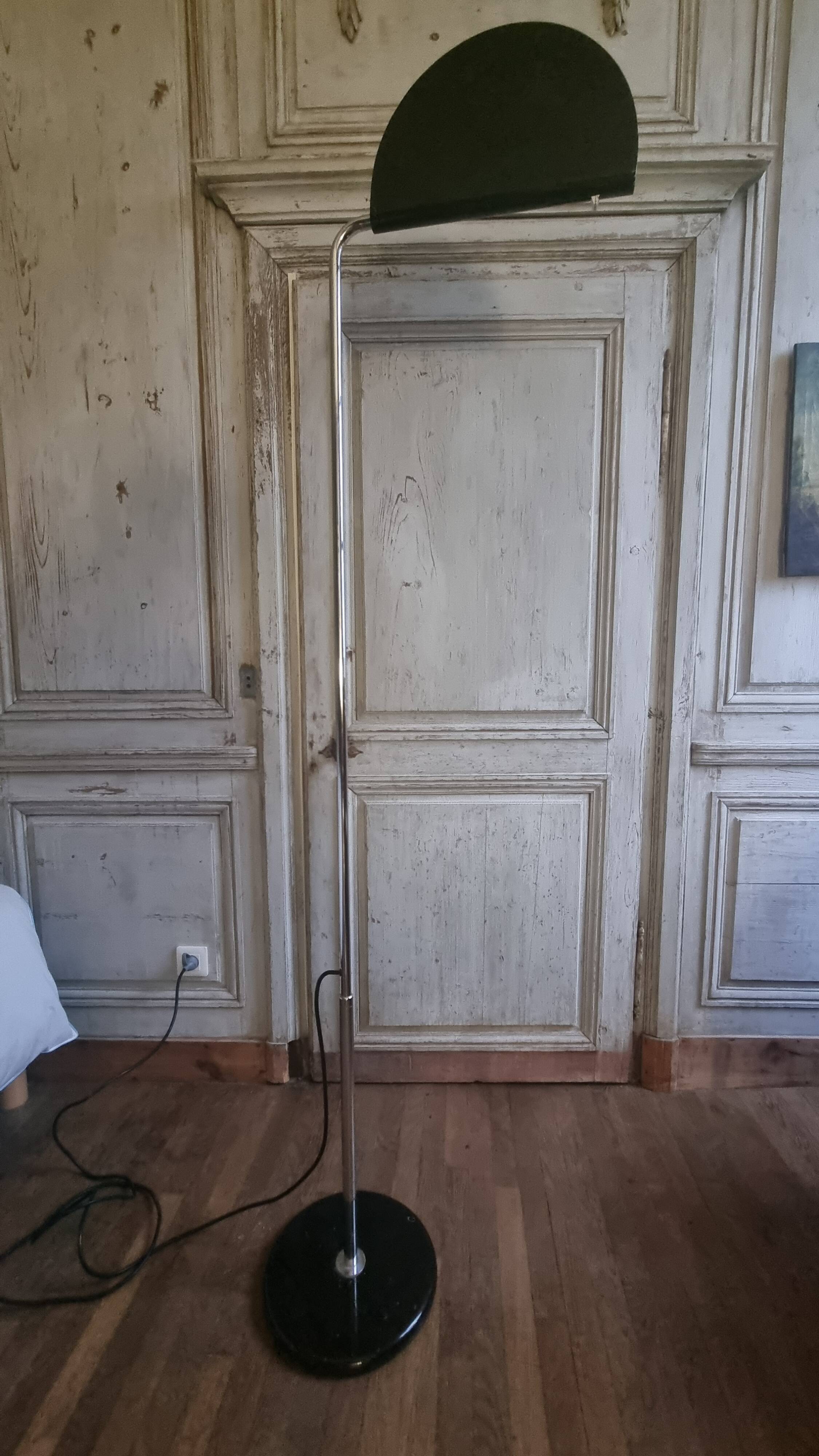 Mezzaluna floor lamp, 1970