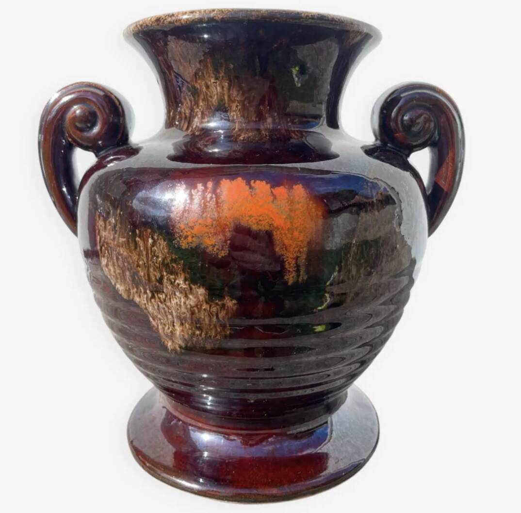 Ceramic vase with glaze 1970