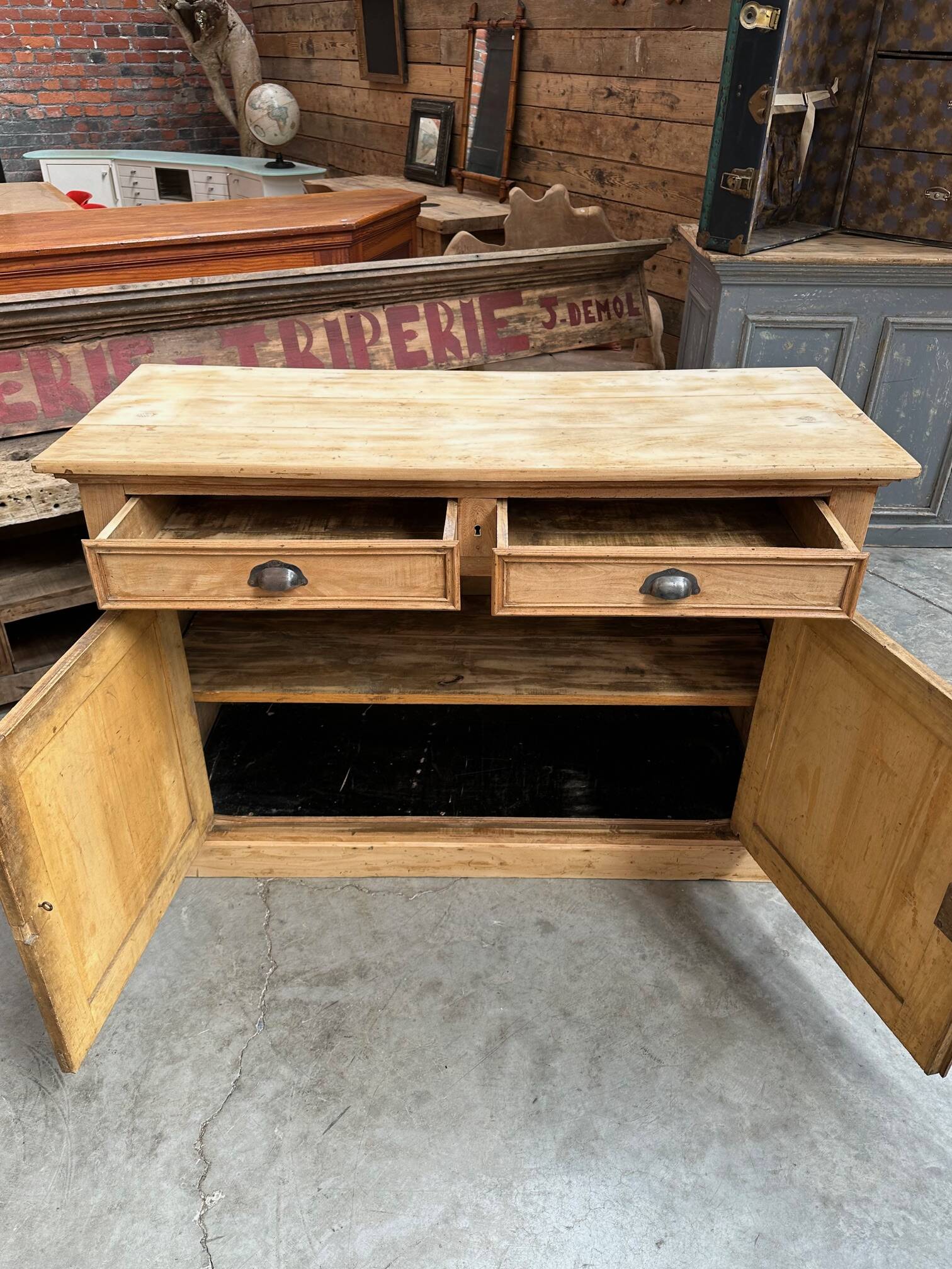 2-door sideboard Early 20th century