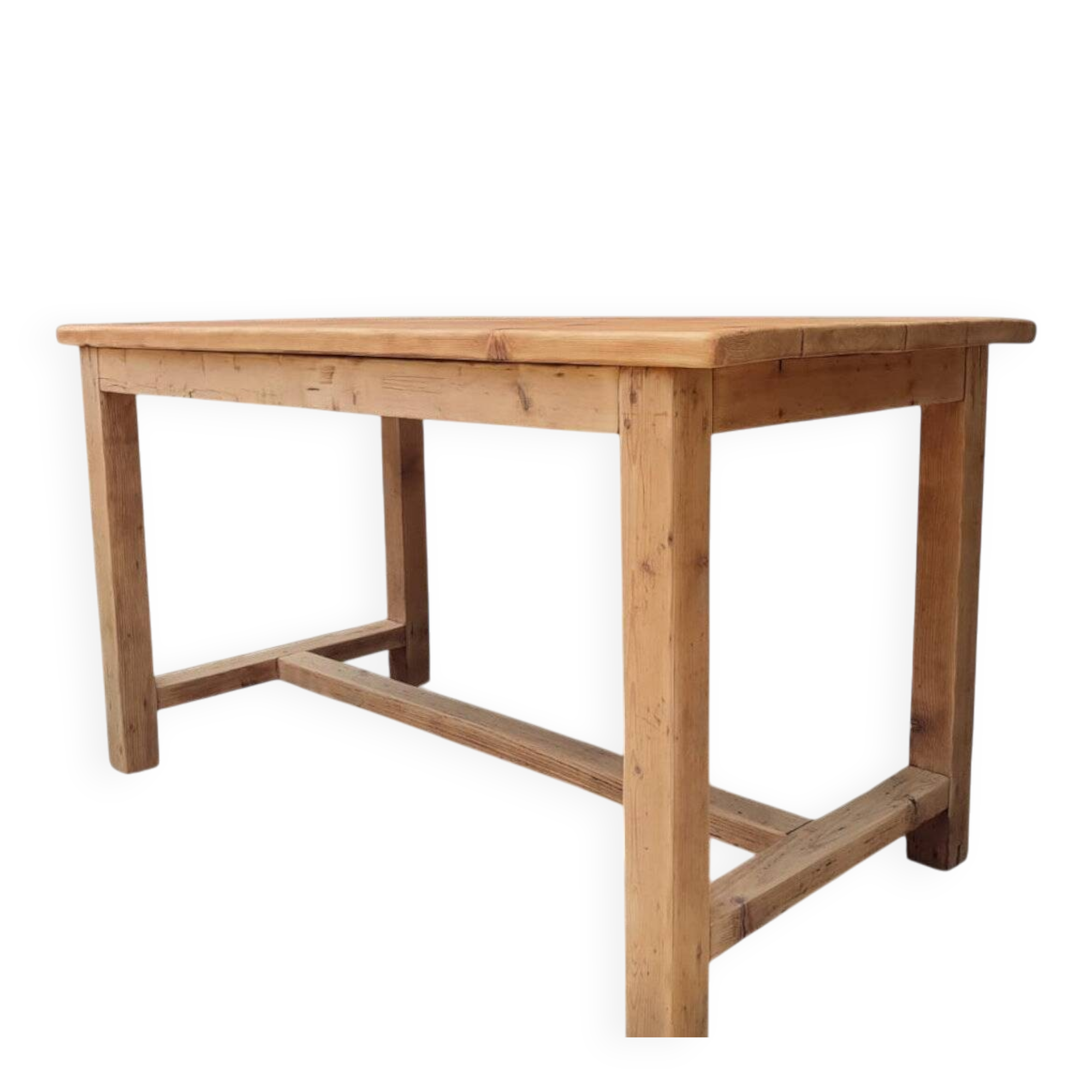 Dining table for 6 people – square feet