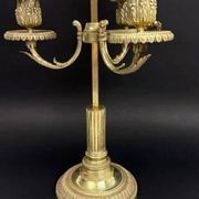 Bronze bouillotte lamp from the 19th century.