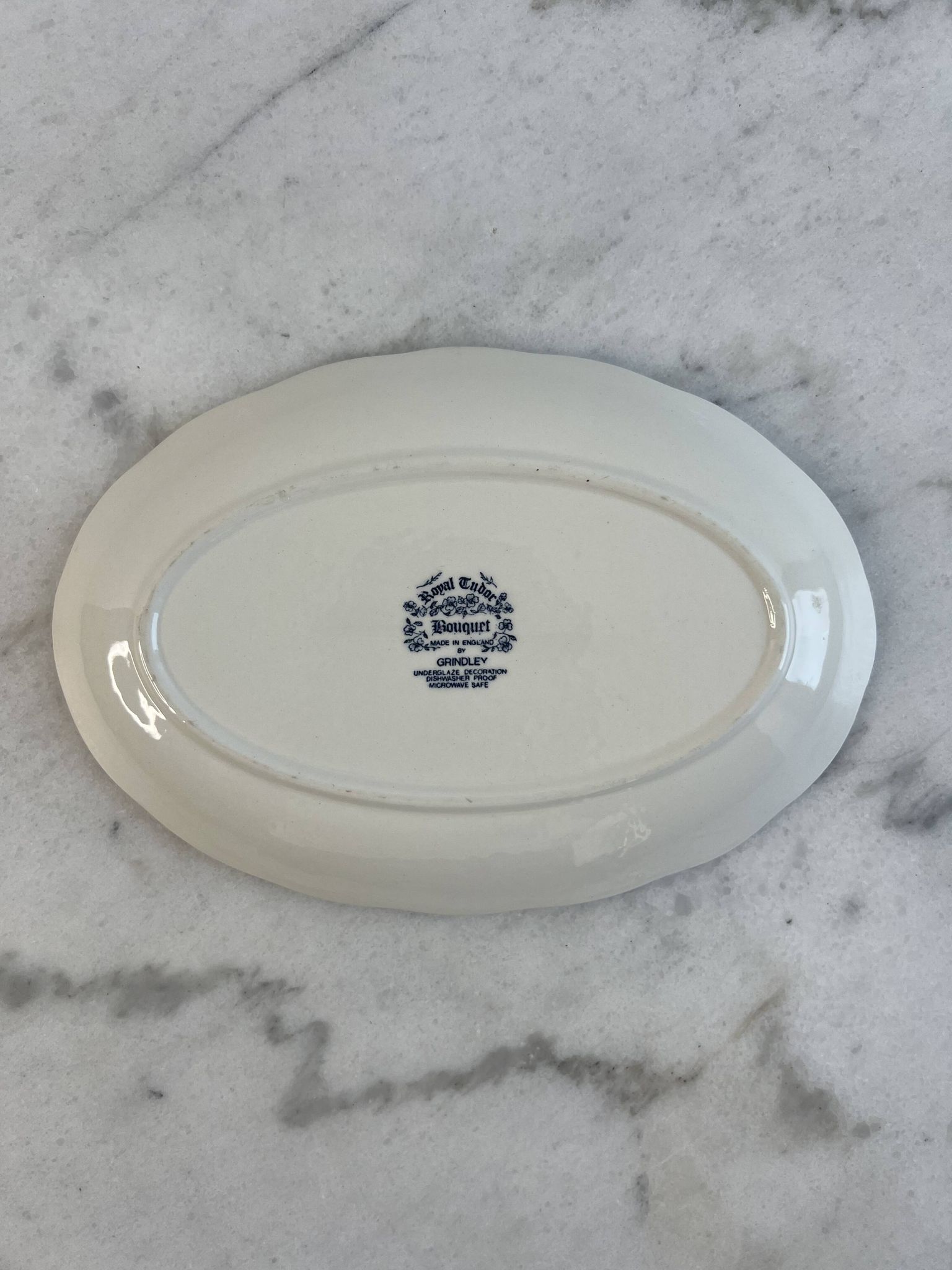 Set of 3 Royal Tudor Grindley dishes.