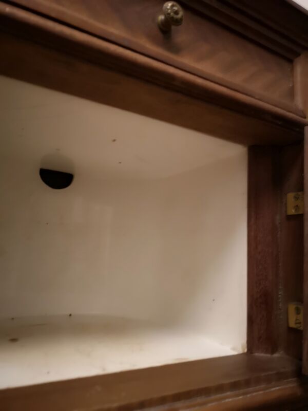 Table de chevet style empire, plateau marbre, intérieur marbre