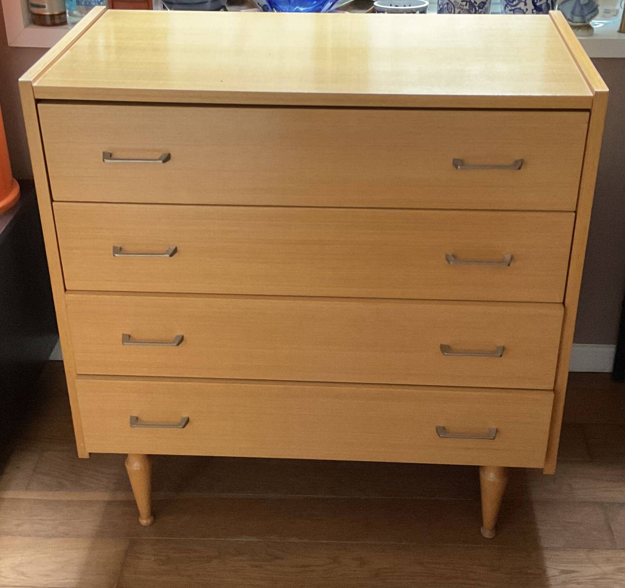 Scandinavian style chest of drawers