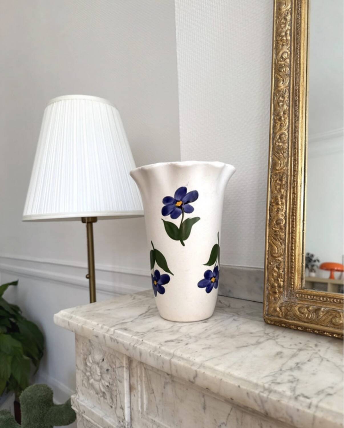 Vase Poët-Laval décor anémones et col tulipe - années 60-70
