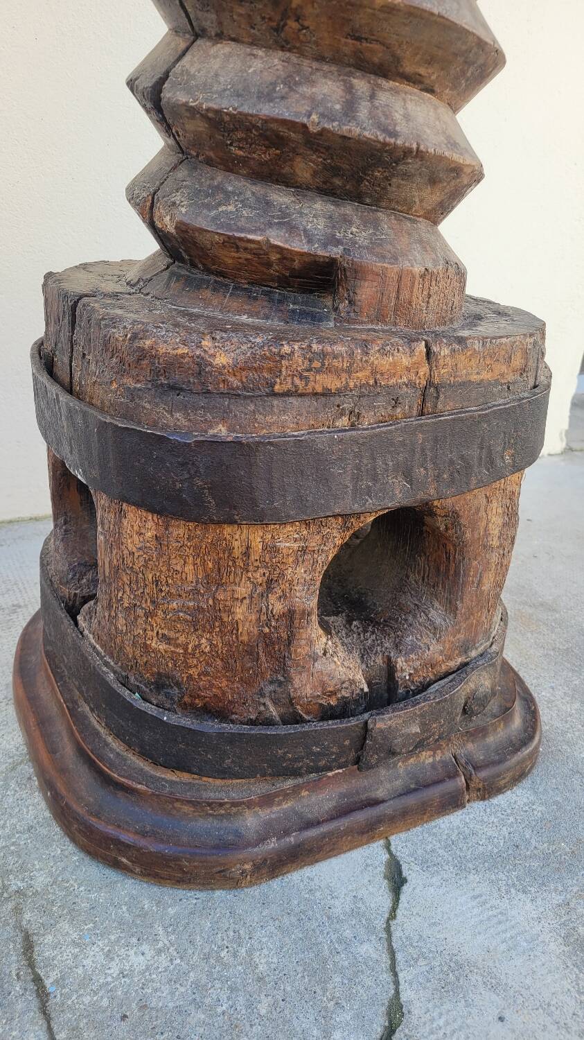 Old wooden press screw column 19th rustic folk art in oak