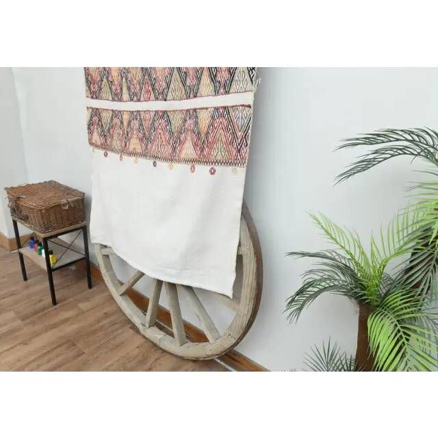 1970s Vintage Turkish Handmade Wool Cotton Beige Kilim Rug 108x151