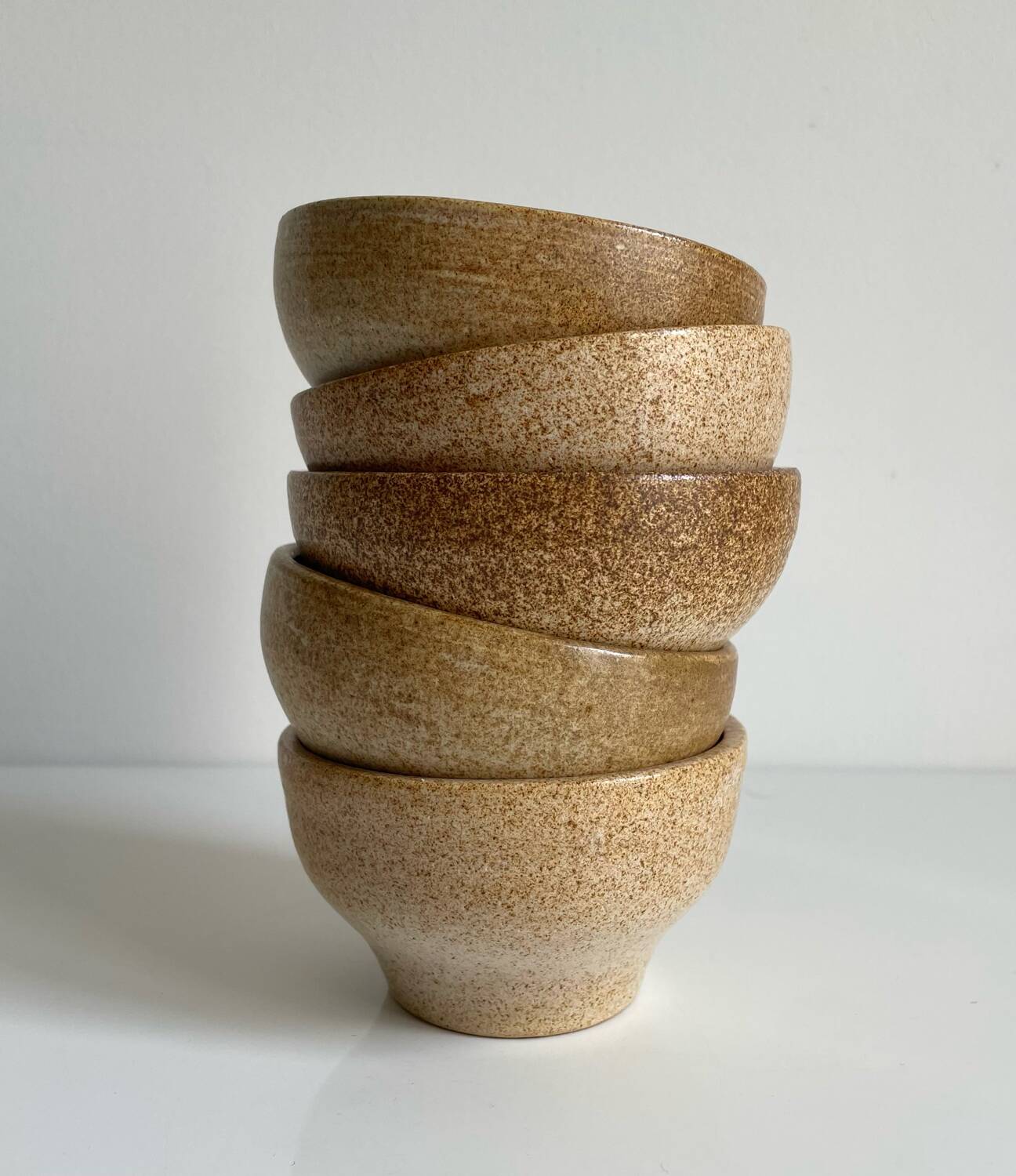 Ceramic mugs, French craftsmanship