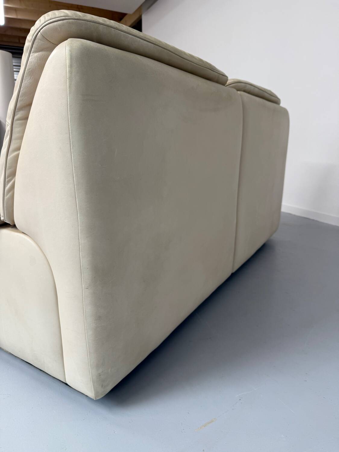 Old 2-seater beige leather sofa designed by Carl Larsson De Sede, vintage 80s