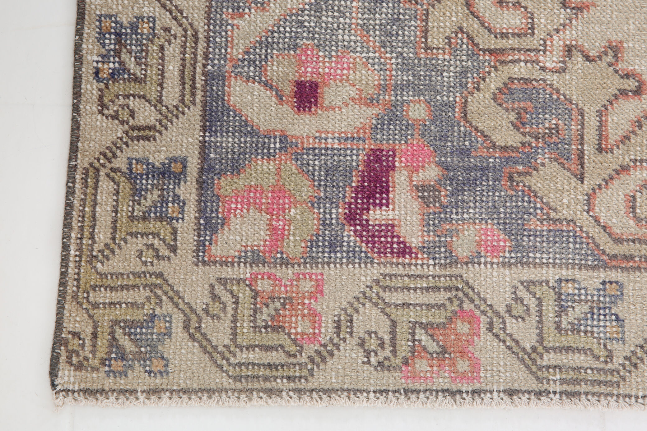 4x7 Scandinavian Vintage Rug