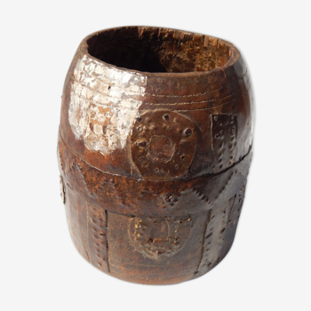 Pot to measure Kerala teak antique brass