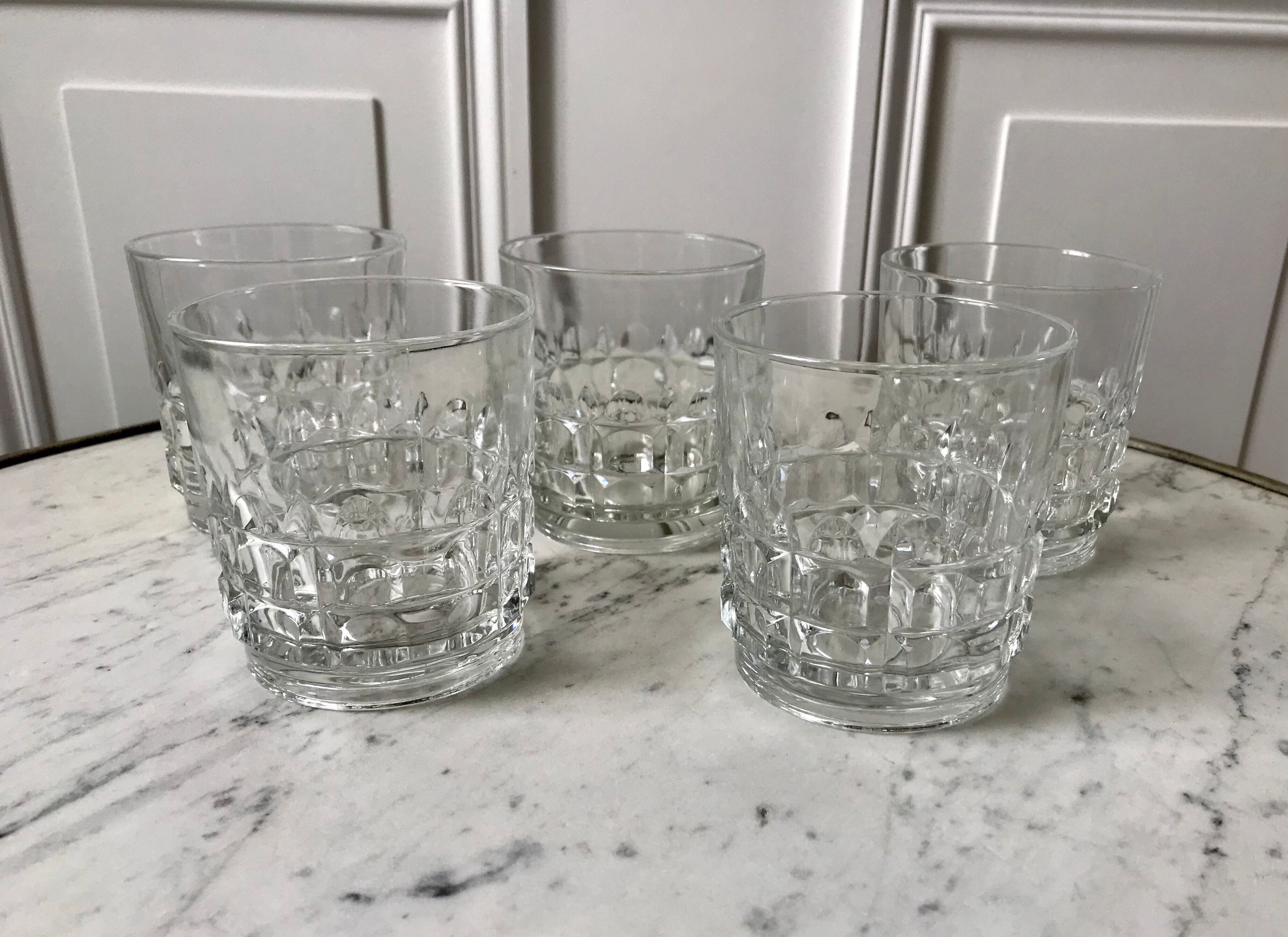 Set consisting of a carafé and 5 70s crystal whiskey glasses