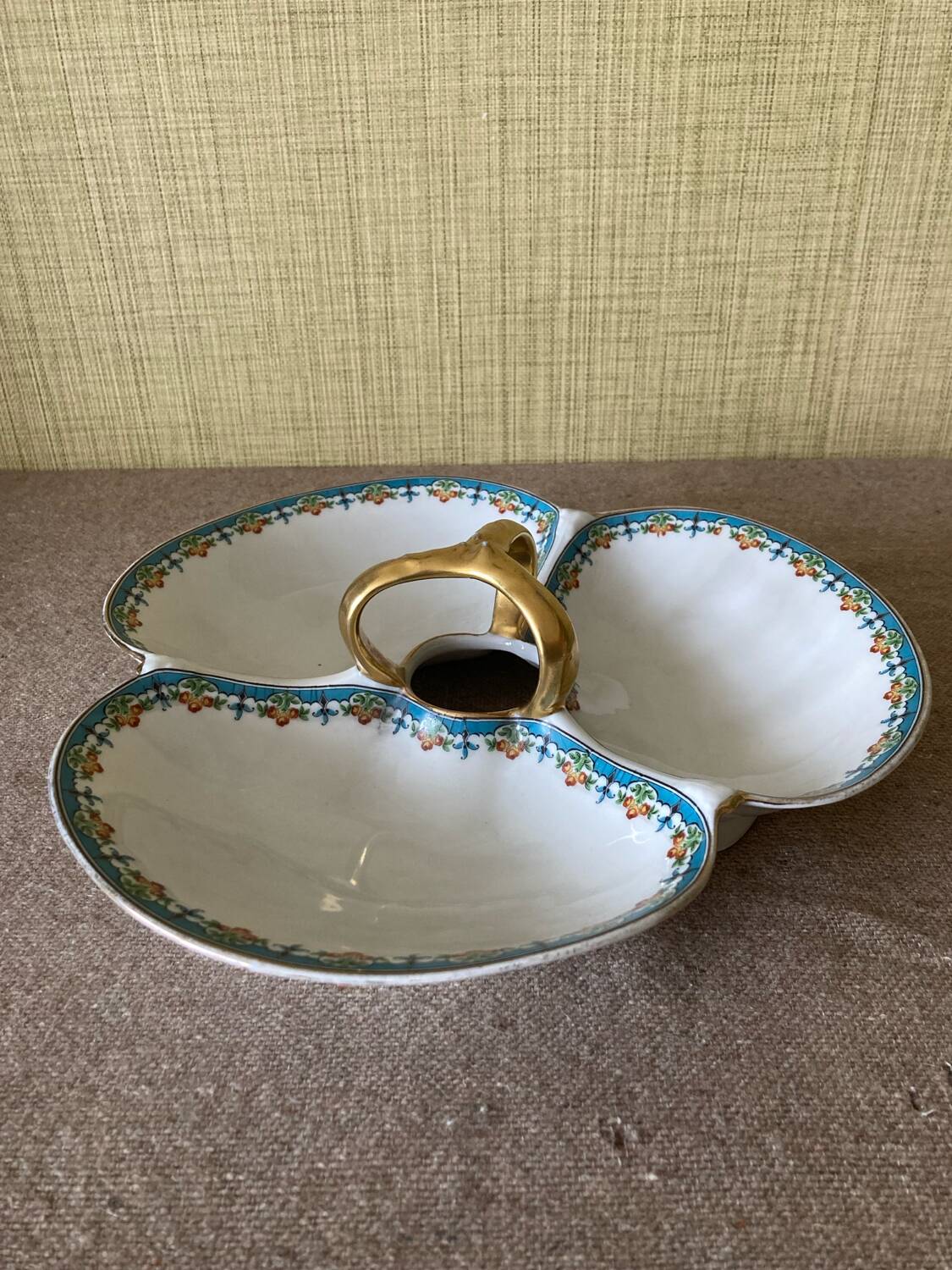 Three-compartment Limoges Havilland porcelain mendicant servant - Le Tanneur