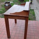 Dressing table or toilet table