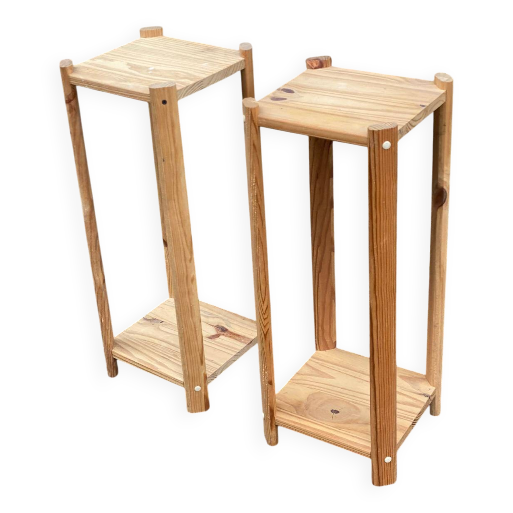 2 étagères scandinaves en bois massif 67cm