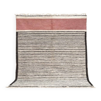 Handmade Moroccan rug 250cm x 150cm