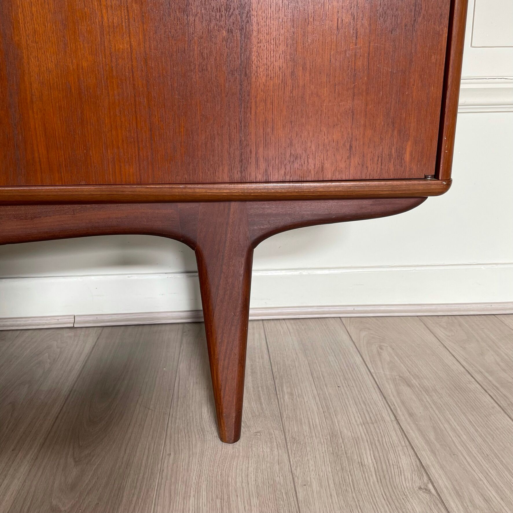 Scandinavian Buffet Bar, teak