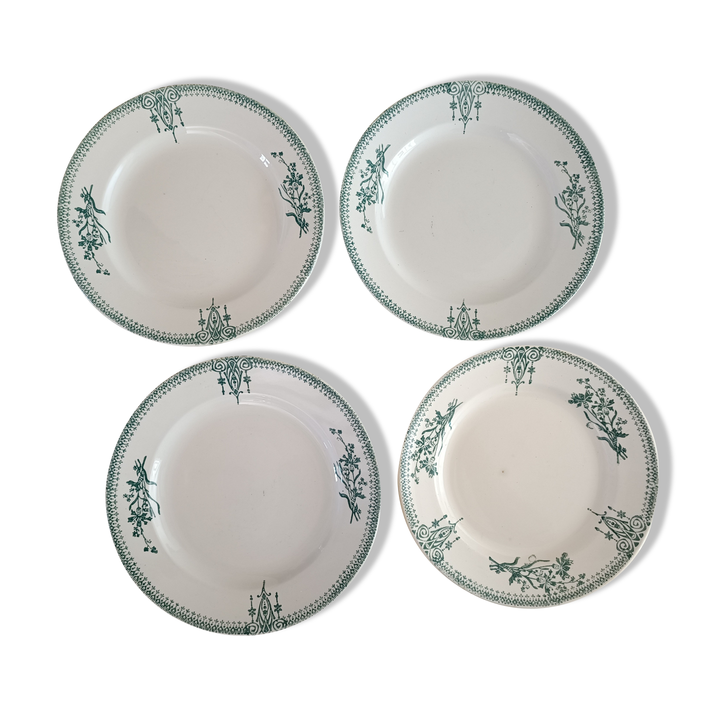4 dessert plates in Saint Amand iron earth