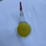 Small catalan poron in glass.