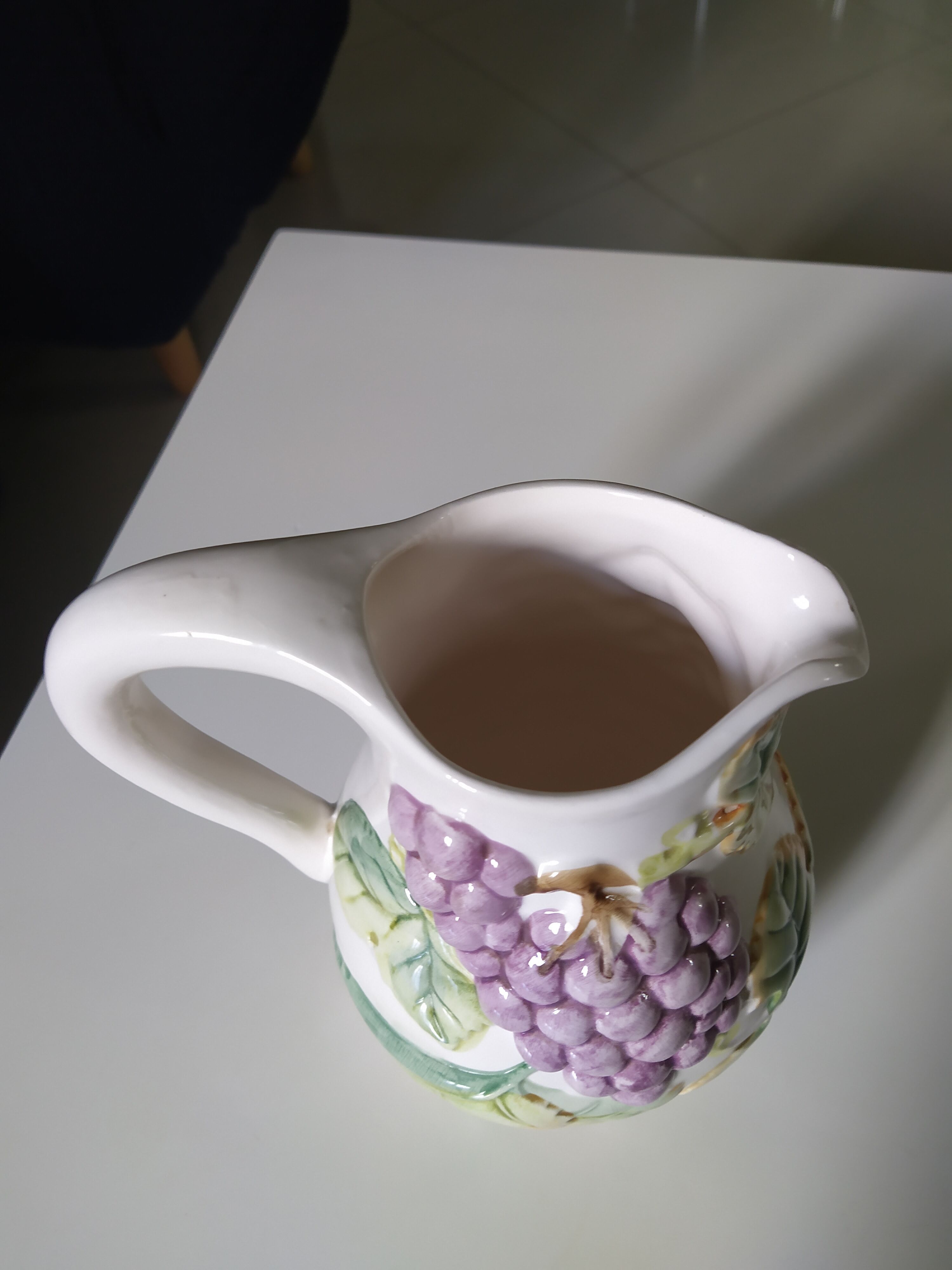 Vintage slurry pitcher