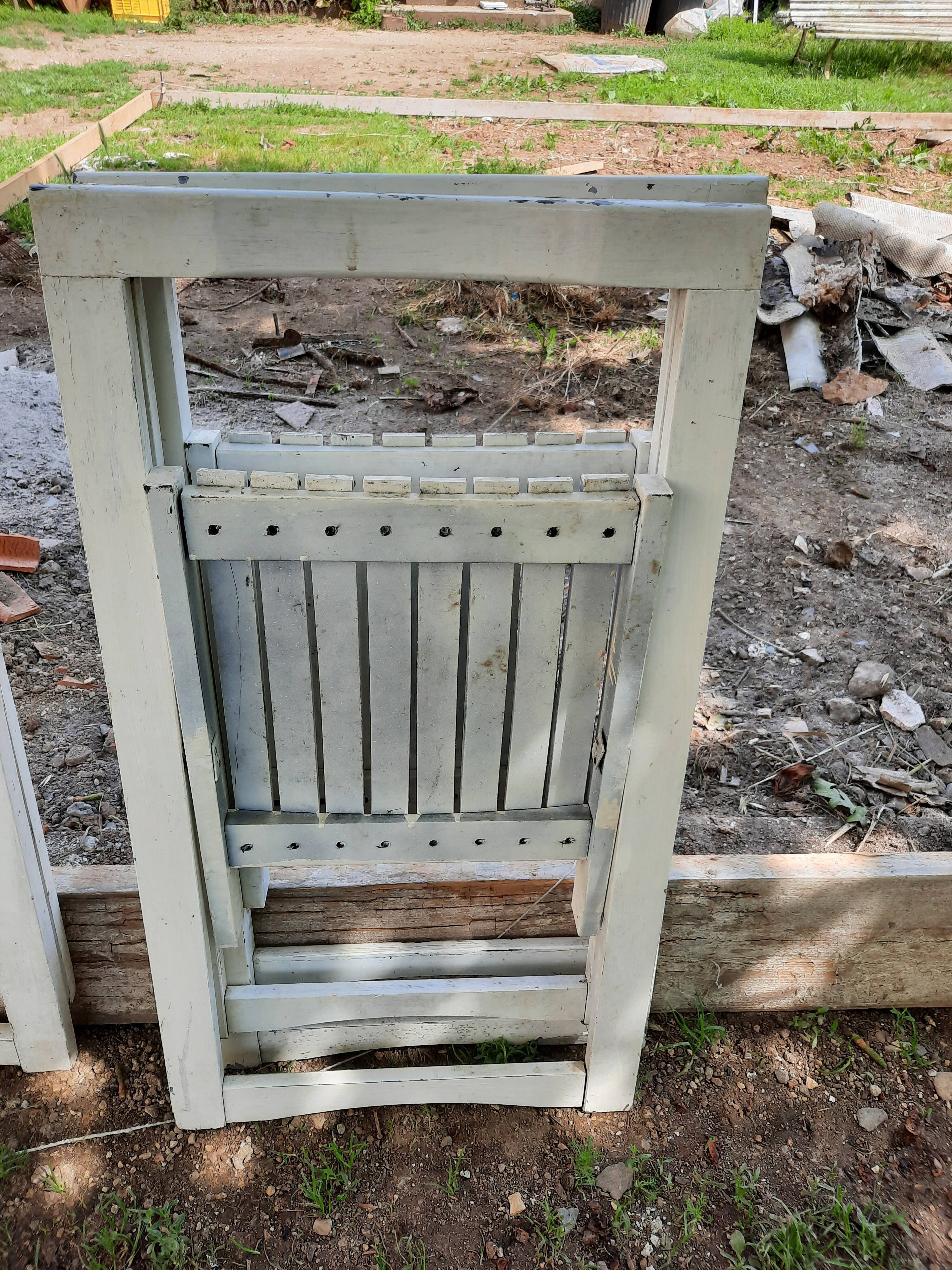 5 folding garden chairs