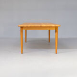 Niels Otto Moller Oak dining table for J.L. Møllers Møbelfabrik