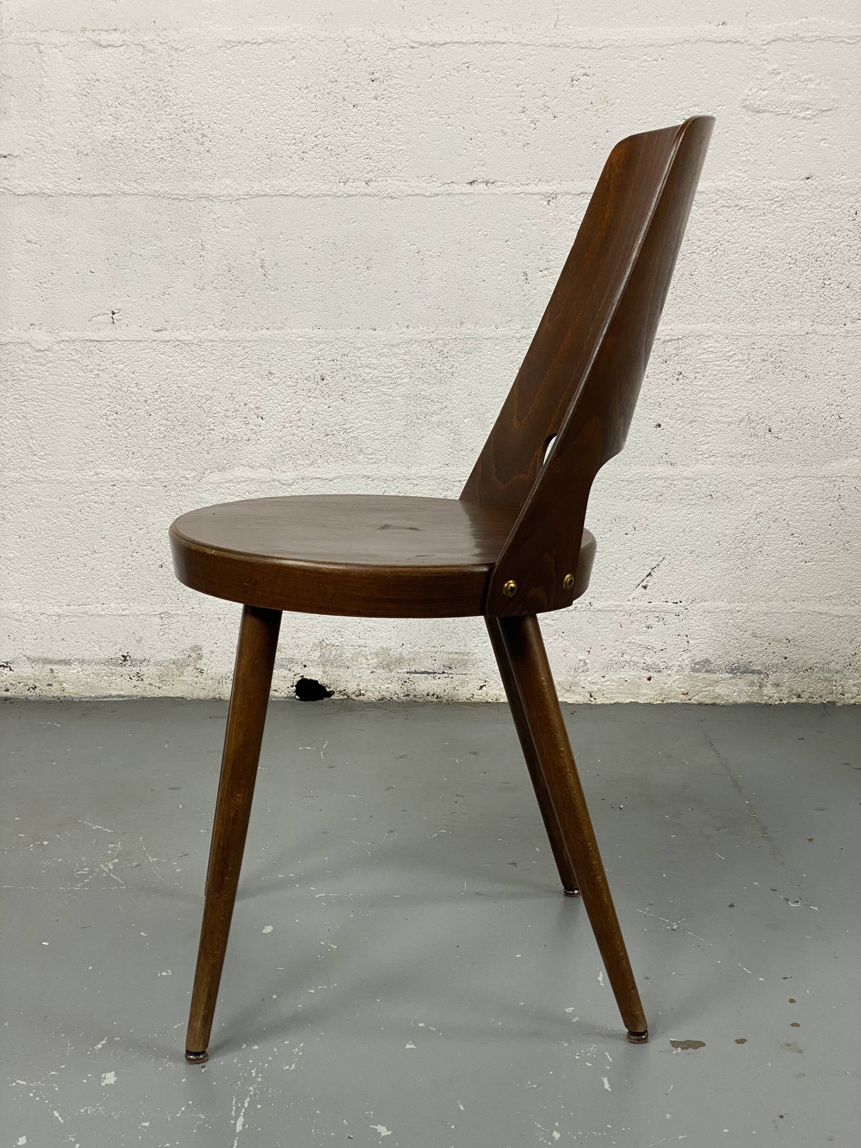 Baumann Mondor Chair