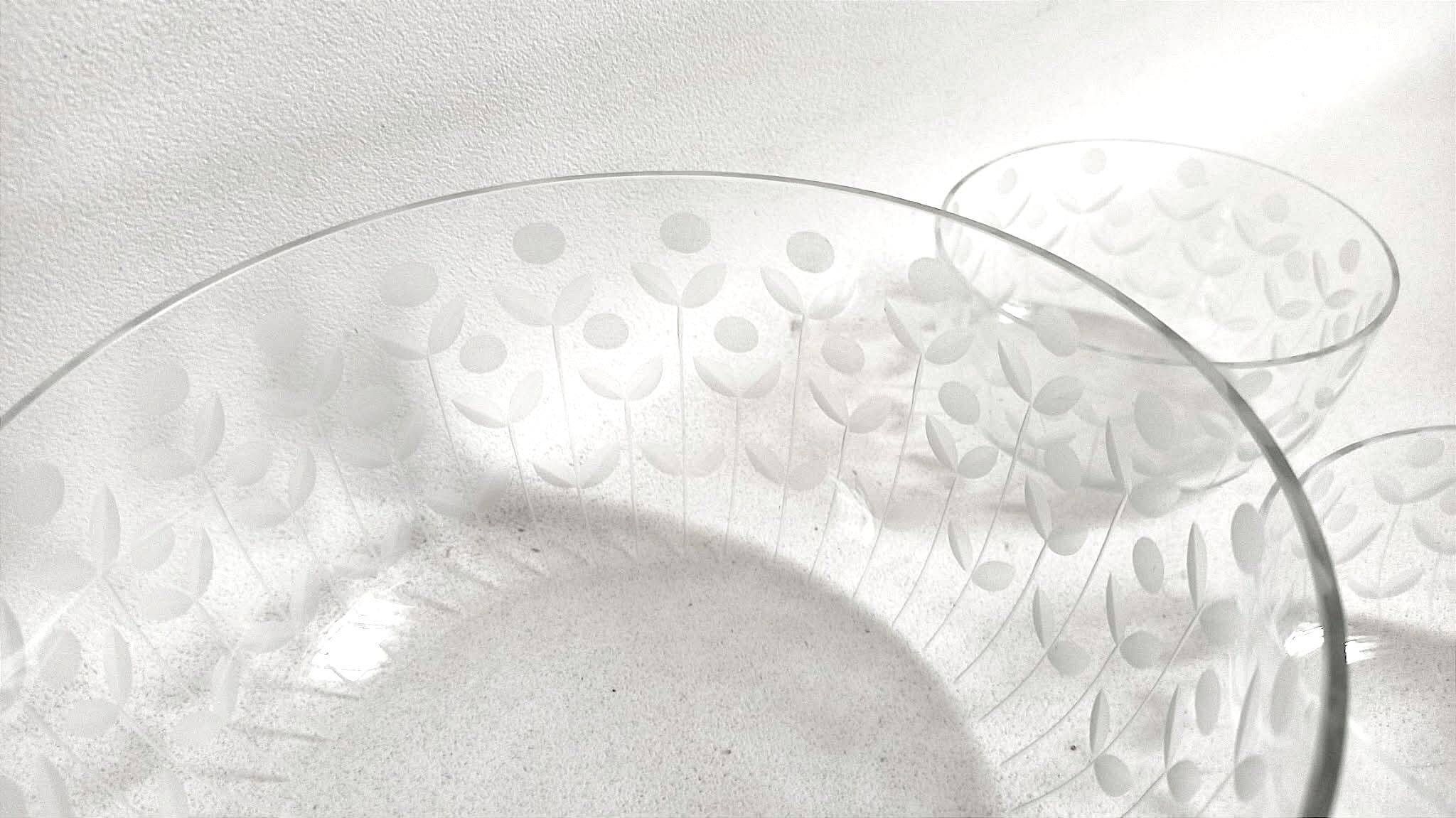 Salad bowl and 5 cut crystal cups from the 1950s.