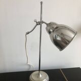 Articulated desk lamp