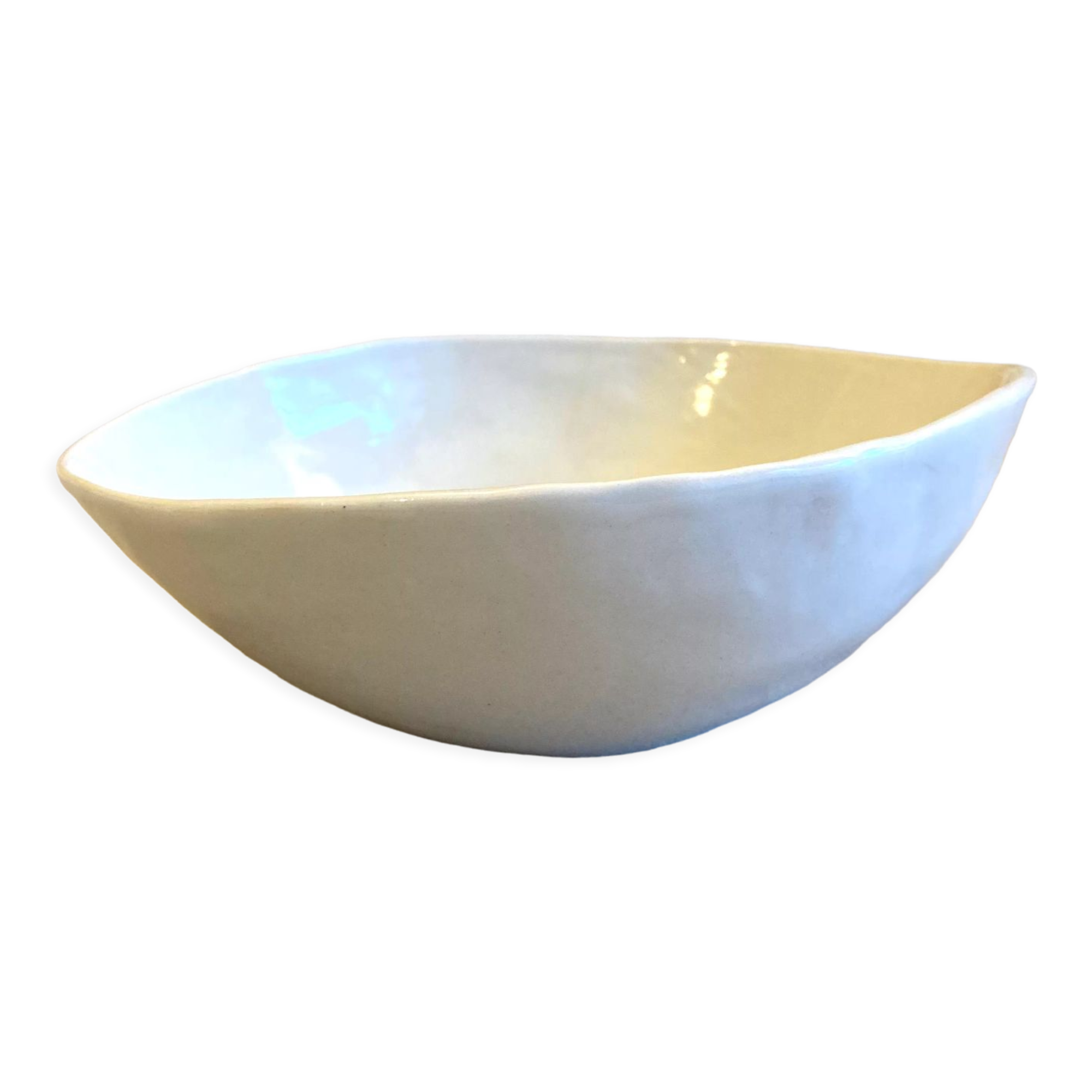 Porcelain salad bowl