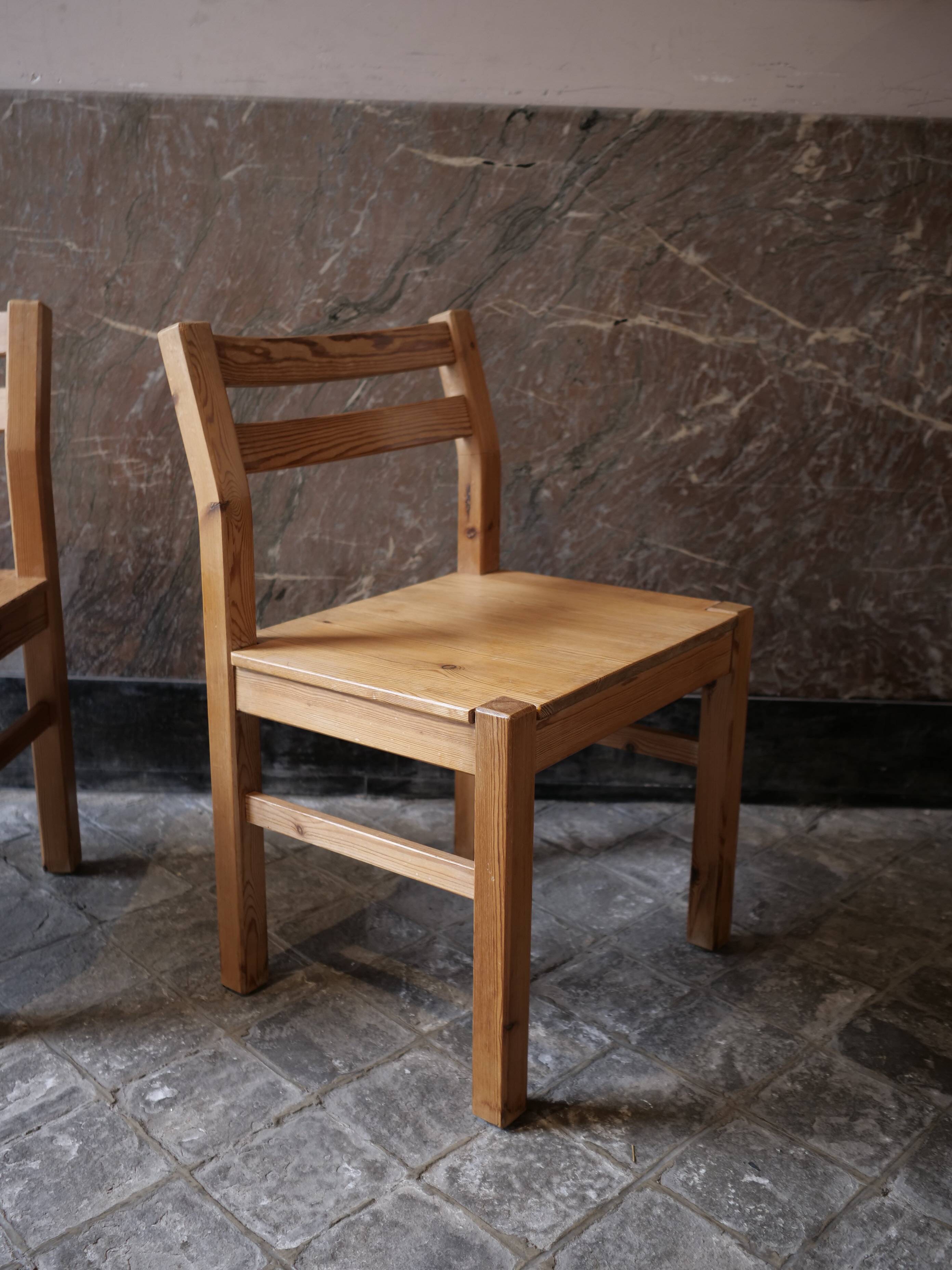 Paire de chaises danoises en pin
