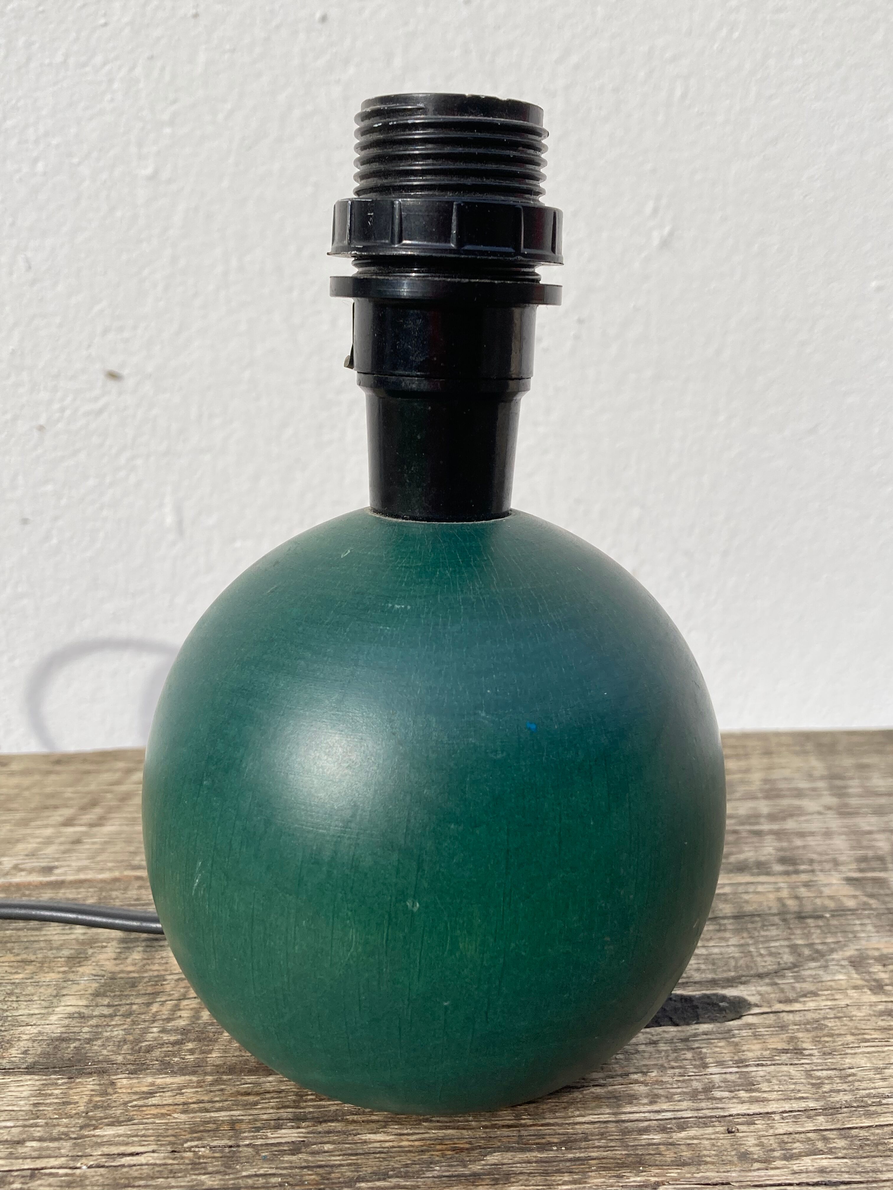 Lamp 80s in vintage green wood
