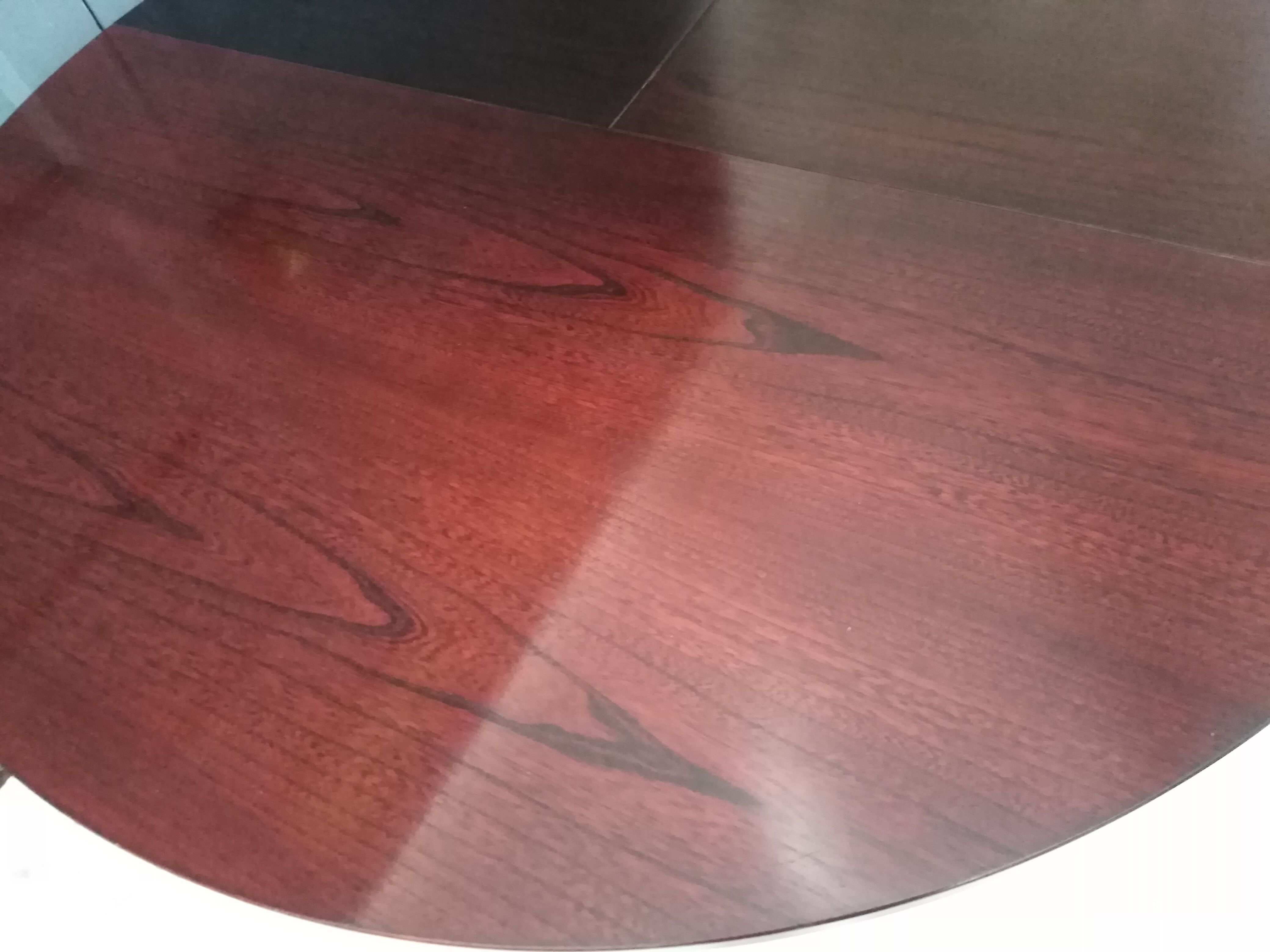 Baumann extended round table