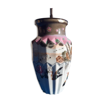 Pied de lampe en céramique rose avec dessins japonisants