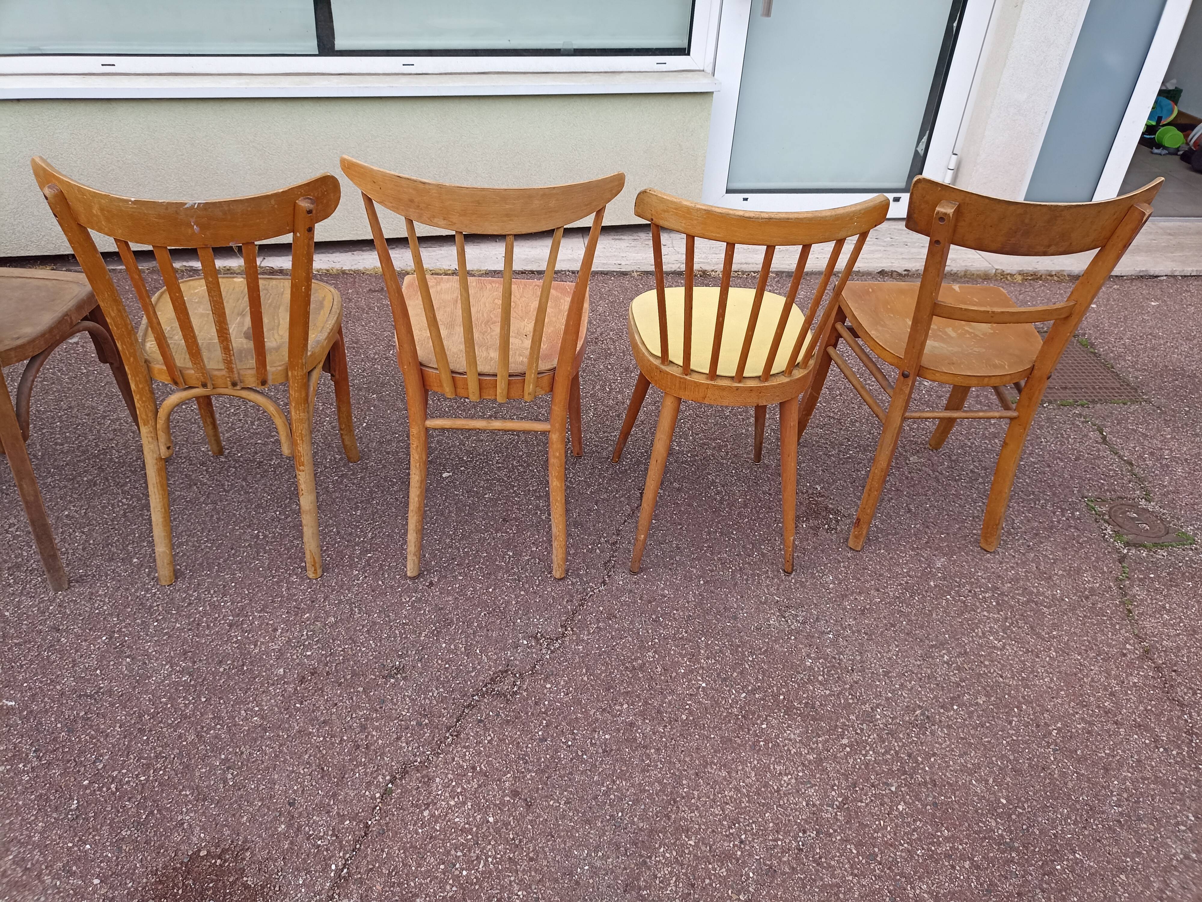 Set of 8 mismatched wooden bistro chairs - vintage