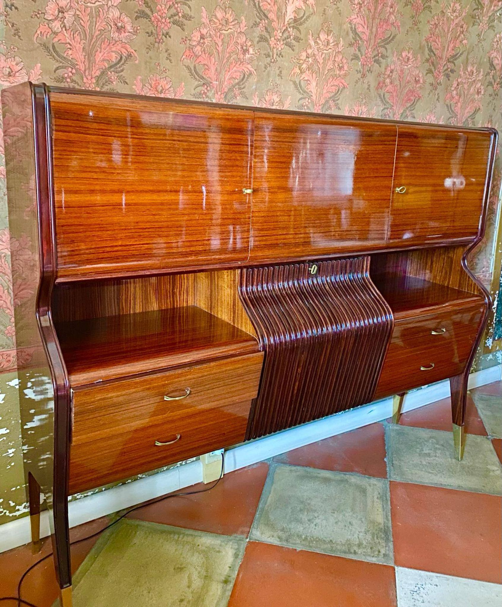 Mid-Century Modern Italian Sideboard with Bar Cabinet 1950s