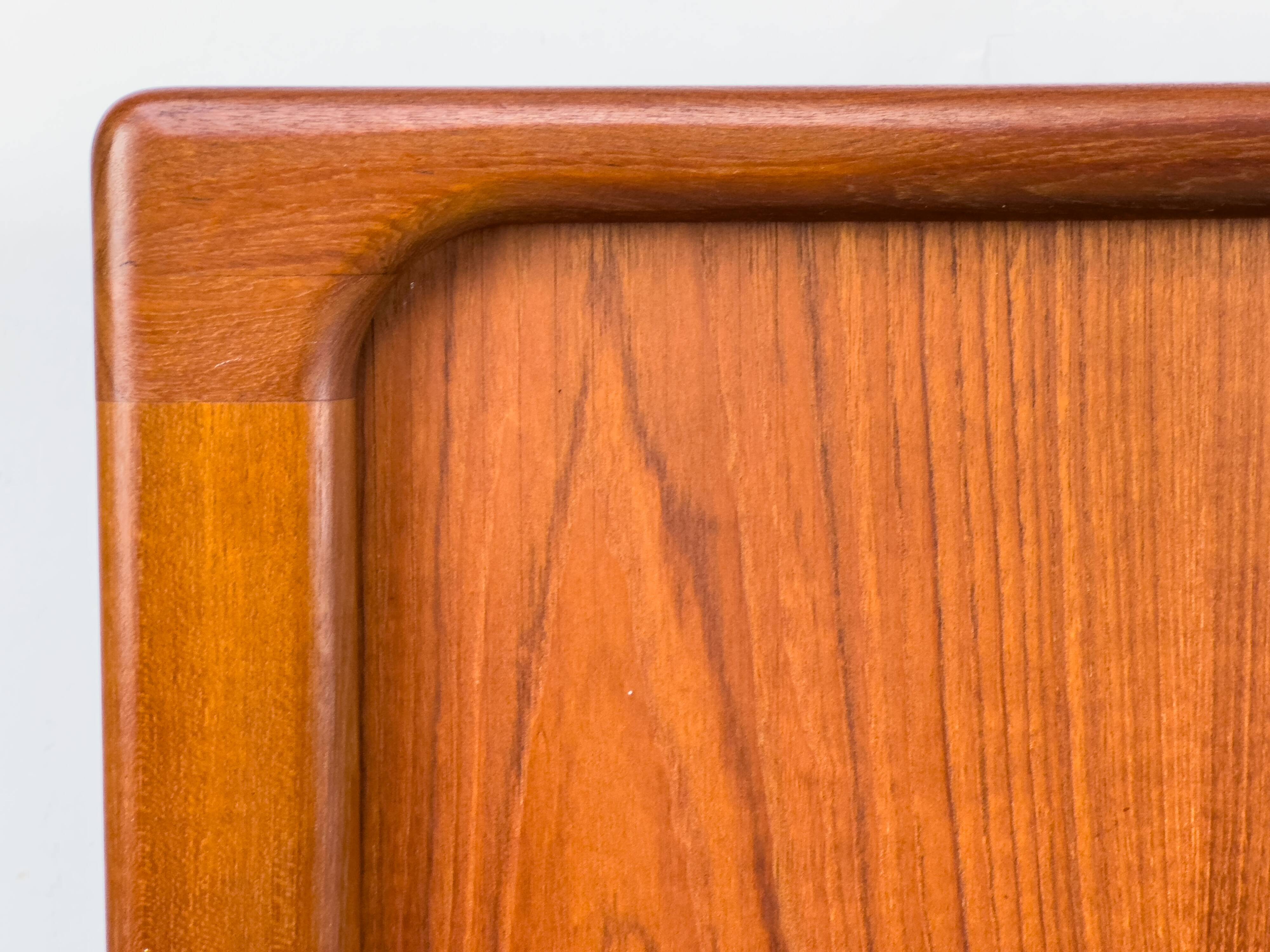 Buffet Hi-Fi danois en teck avec portes à tambour de Dyrlund, années 1970