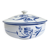 Antique GIEN soup tureen model "Alberic" from the 1940s.