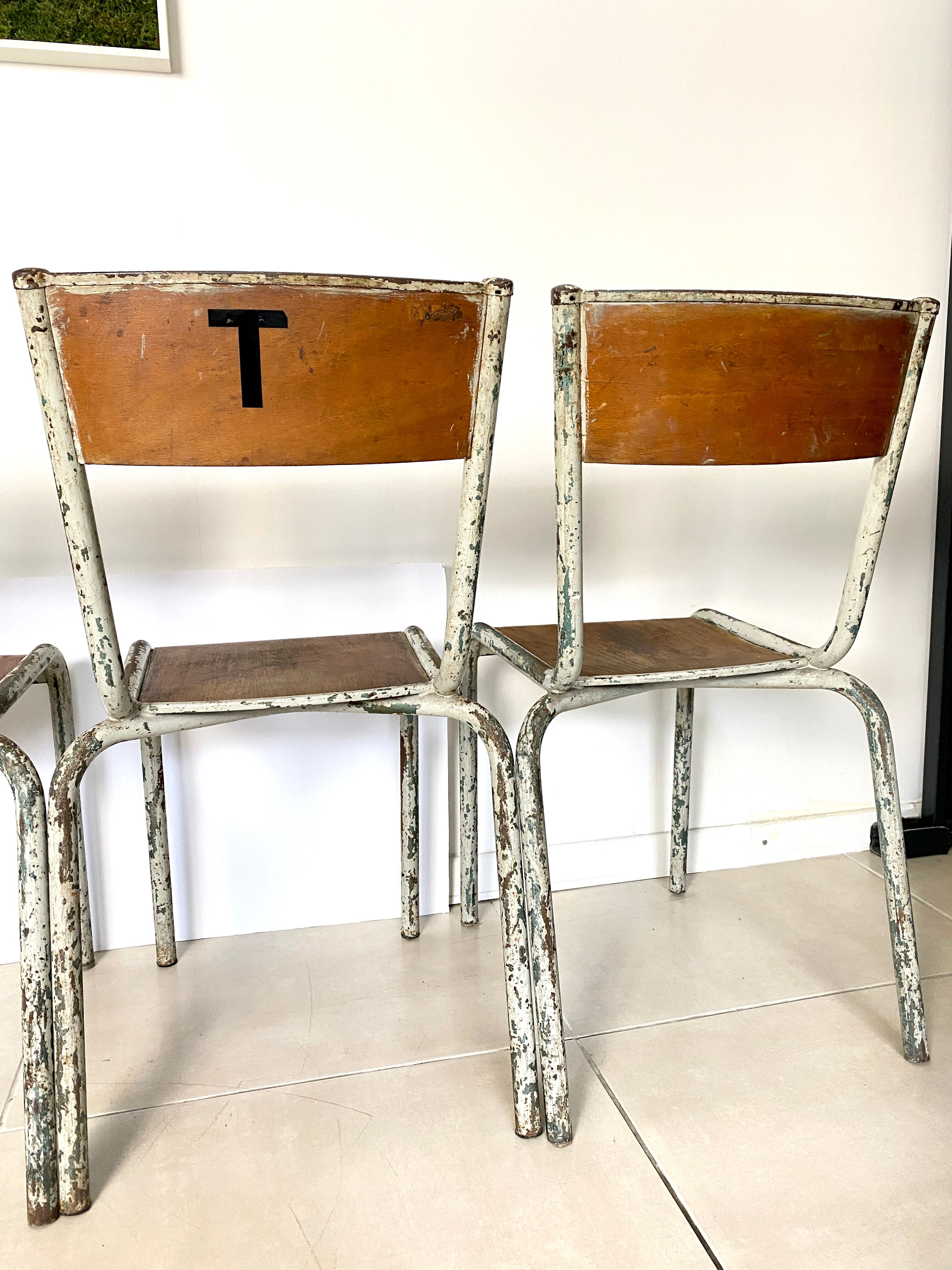 Set of 4 vintage school chairs