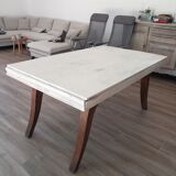 Wood extendable table