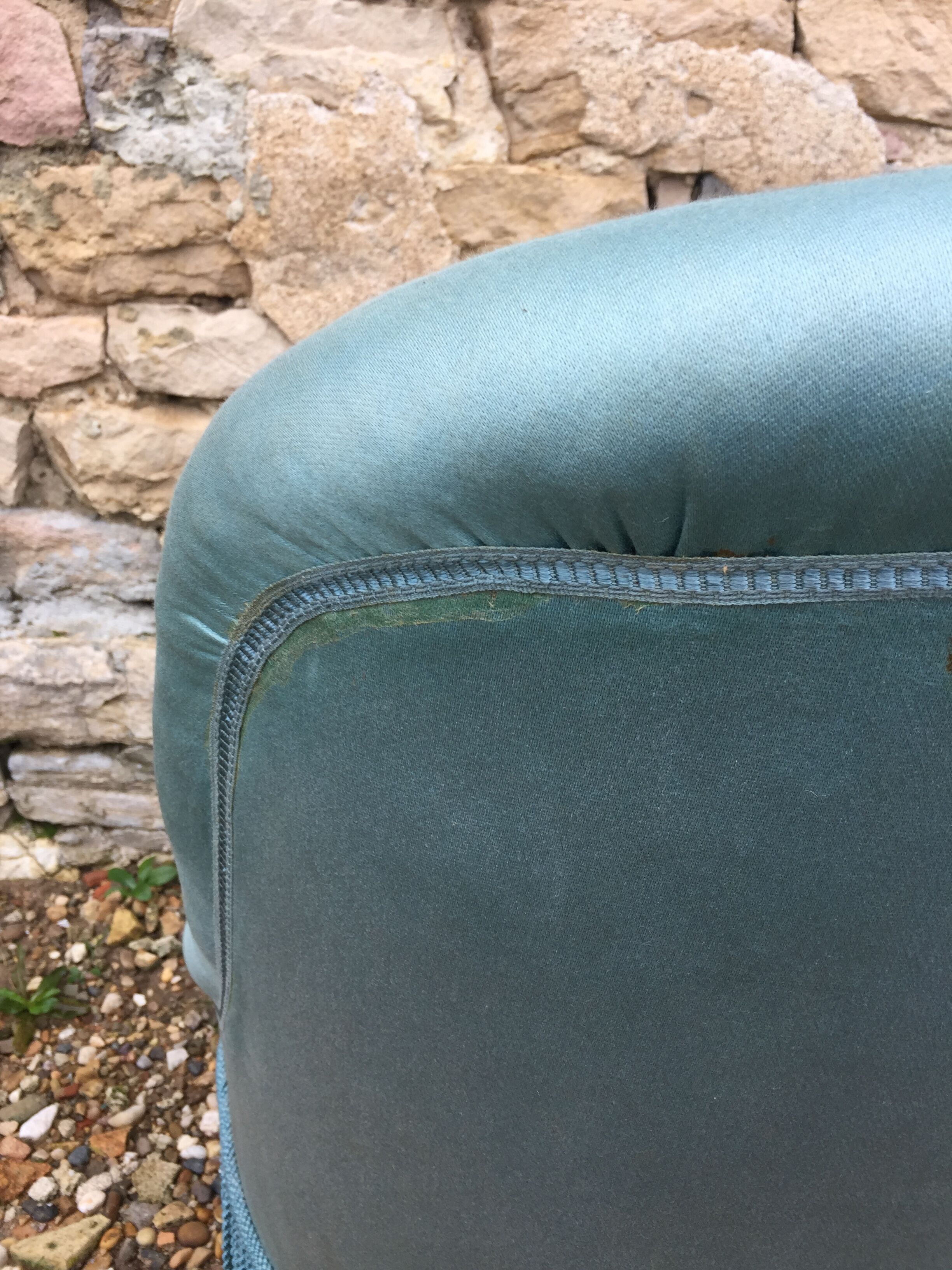 Fauteuil crapaud velours bleu