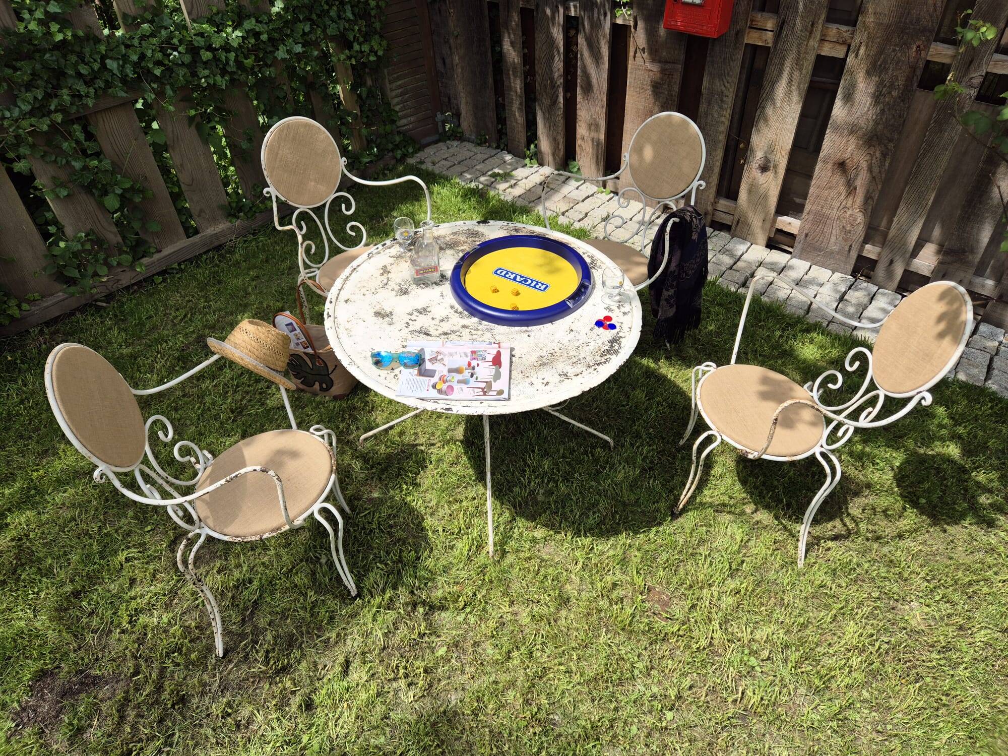 Salon de jardin en fer forgé