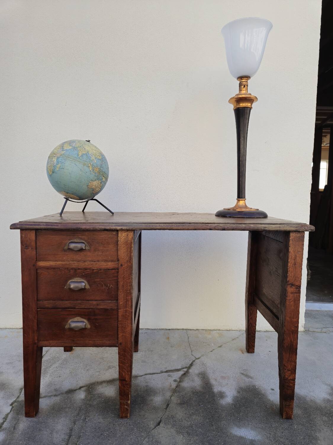 Antique solid oak desk from the 1900s