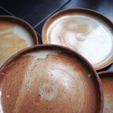 5 Enamelled sandstone sits