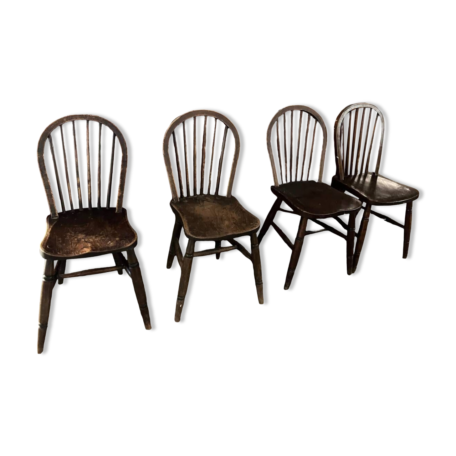 Set of 4 Windsor chairs