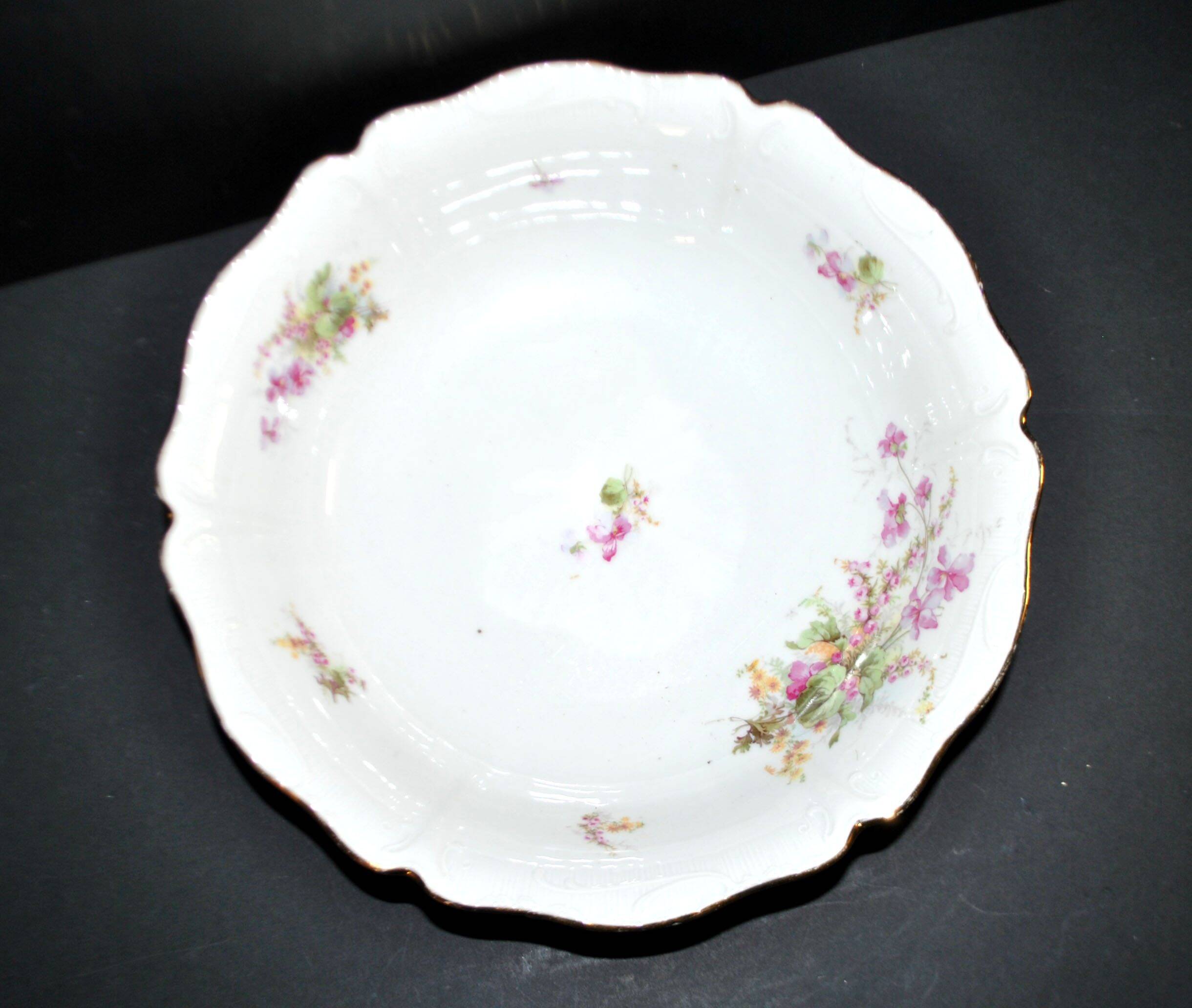 Vintage floral porcelain salad bowl with gilding + matching round plate