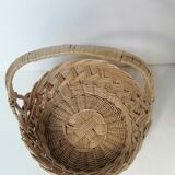 Children's basket in braided wicker