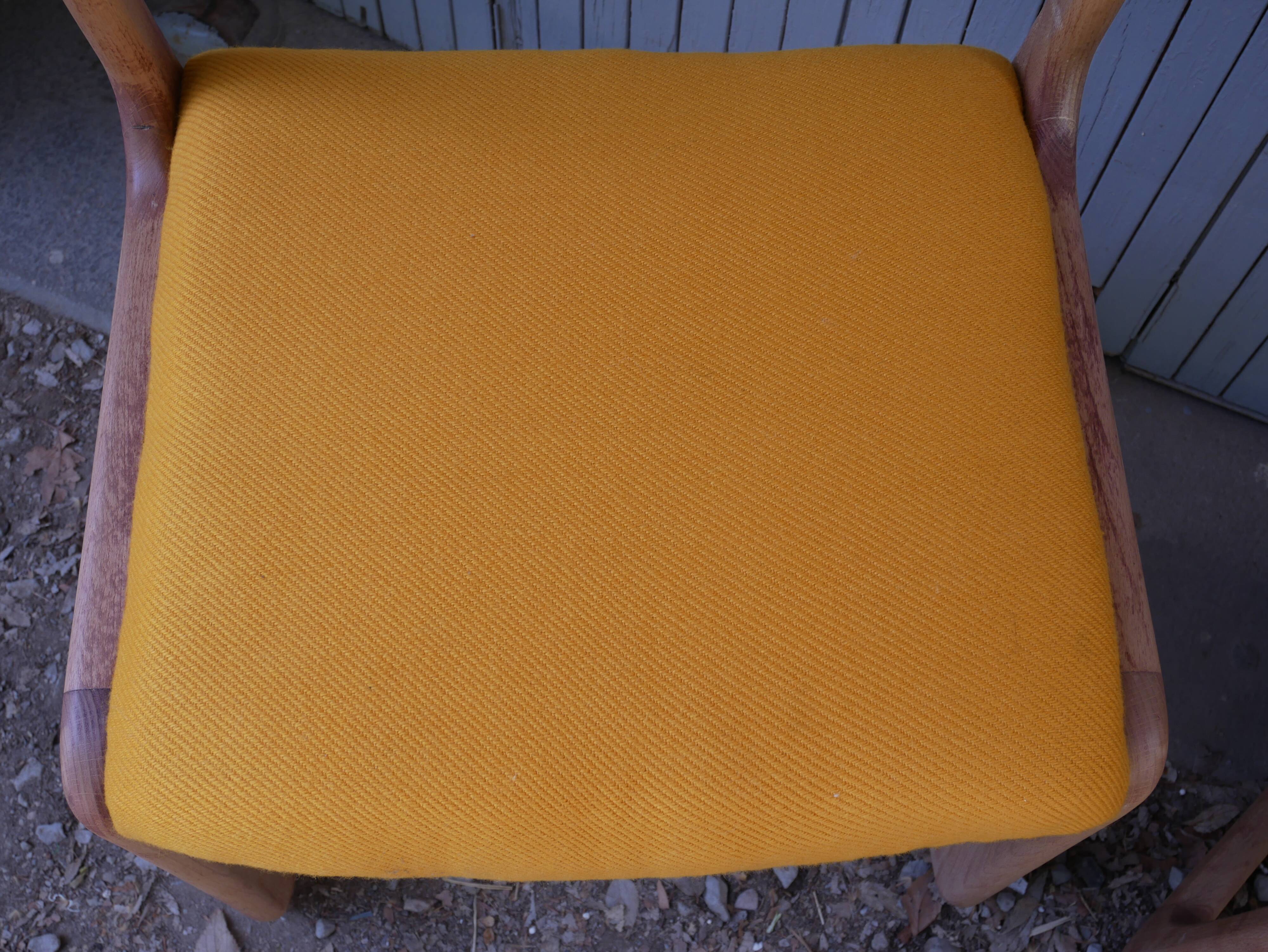 Paire d chaises traineau Baumann